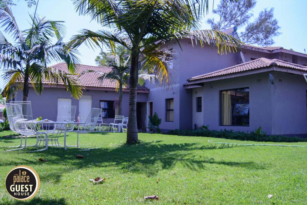 The Palace Guest House Harare Exterior photo